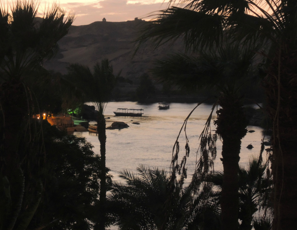Luxury Holiday to Aswan, Egypt sunset luxury-holiday-to-aswan-egypt