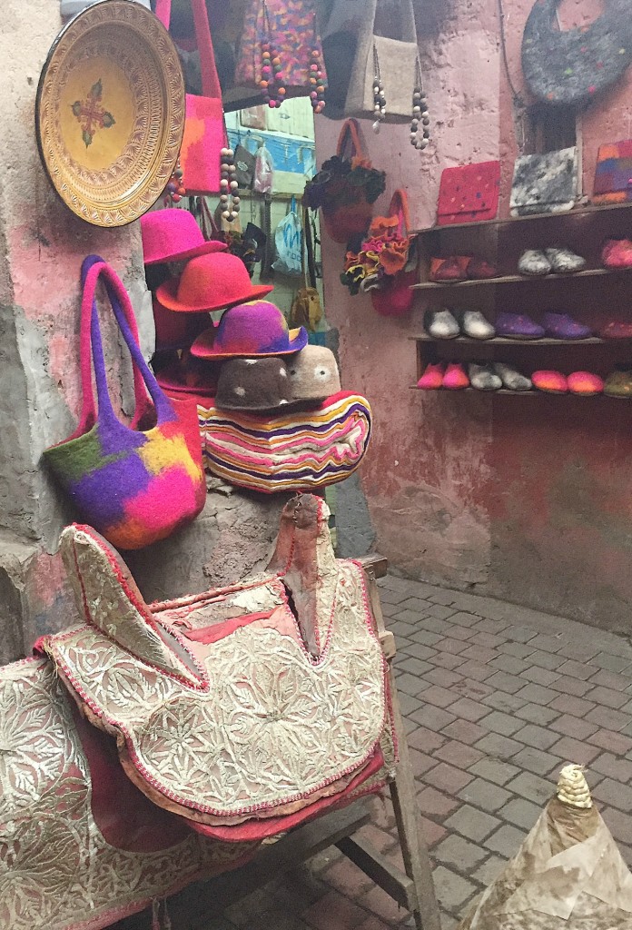 Travel Link Up: Souvenir Shopping in Marrakech Travel-Link-Up-Souvenir-Shopping-in-Marrakech-Morocco