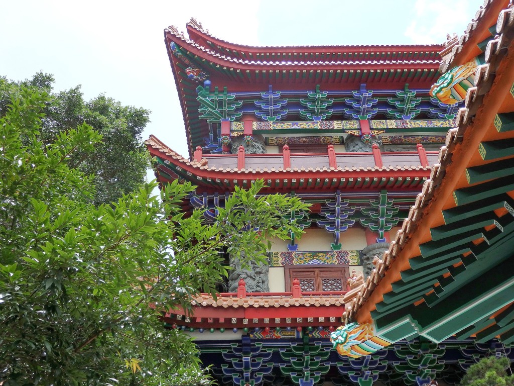 Travel Contrasts: East vs West Travel-Contrasts-East-vs-West