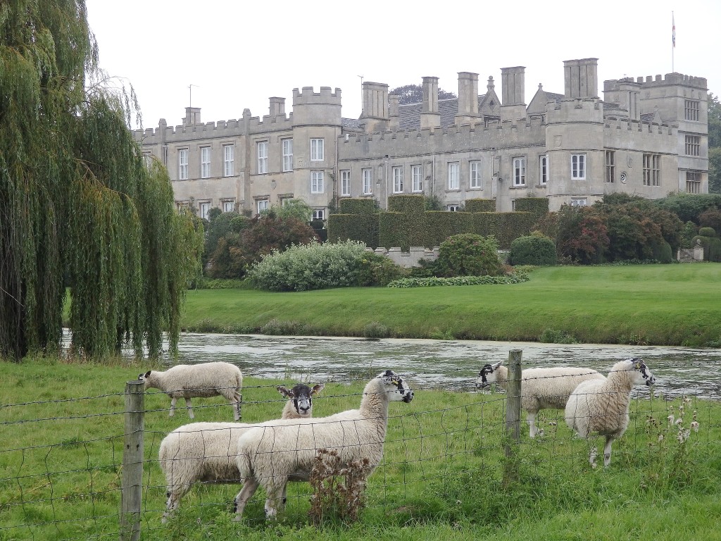 Travel Link Up: My Favourite Things... Travel-Link-Up-My-Favourite-Things-Best-Castle-In-England-Deene-Park