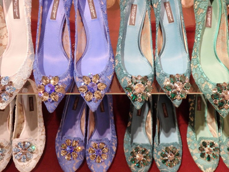 France Travel Inspirationvisiting Paris, France on your next vacation for only 24 hours then here is my guide of things to do and see in the French capital when you're short of time. Paris can be a perfect shopping destination and I've included my handy gluten free food traveling tips in there as well. France Travel Inspirationvisiting Paris, France on your next vacation for only 24 hours then here is my guide of things to do and see in the French capital when you're short of time. Paris can be a perfect shopping destination and I've included my handy gluten free food traveling tips in there as well.