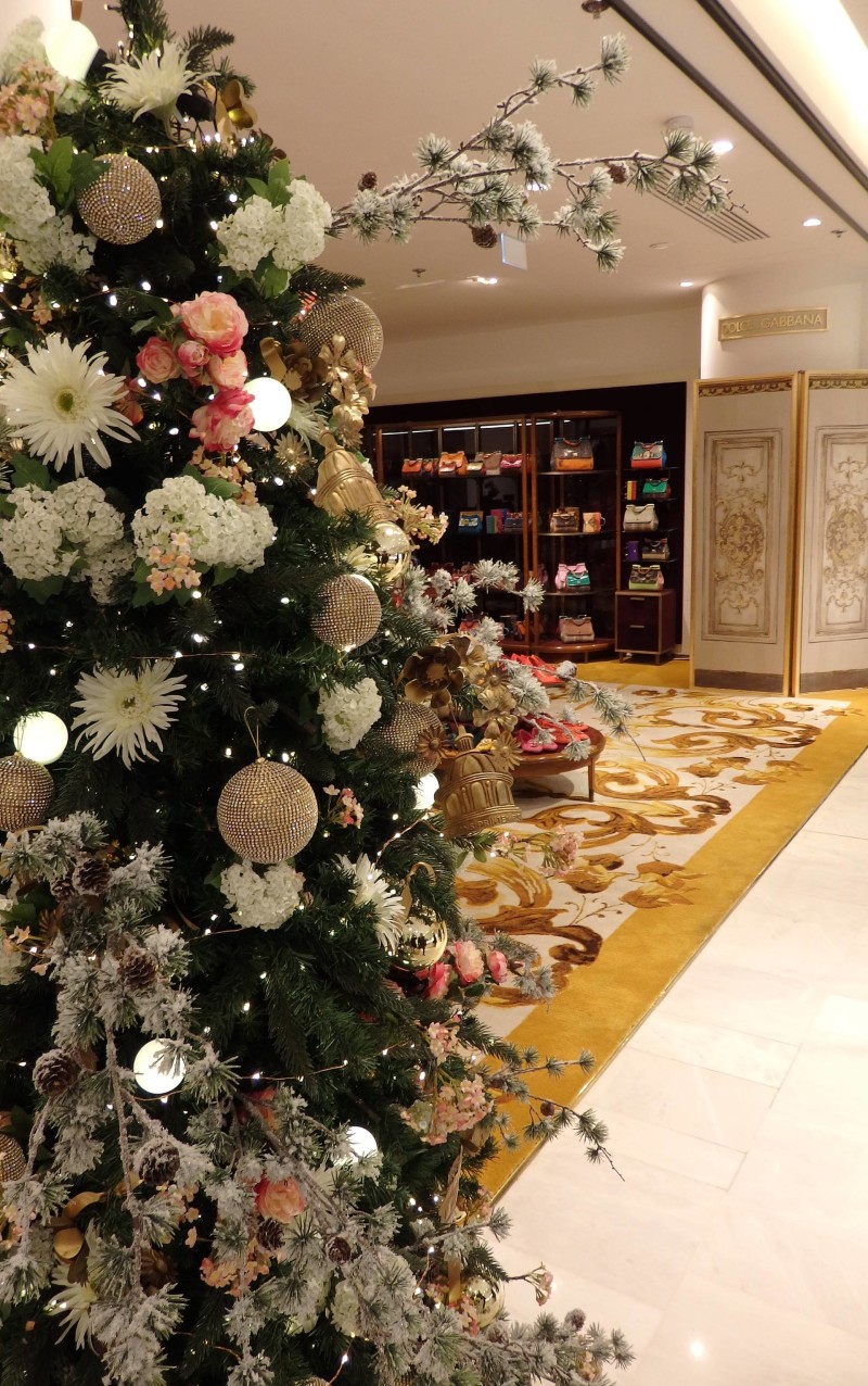 France Travel Inspirationvisiting Paris, France on your next vacation for only 24 hours then here is my guide of things to do and see in the French capital when you're short of time. Paris can be a perfect shopping destination and I've included my handy gluten free food traveling tips in there as well. France Travel Inspirationvisiting Paris, France on your next vacation for only 24 hours then here is my guide of things to do and see in the French capital when you're short of time. Paris can be a perfect shopping destination and I've included my handy gluten free food traveling tips in there as well.