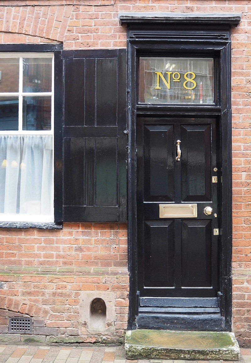 England Travel InspirationA Day Trip from London to Leicester, one of England's most underrated and interesting cities in Leicestershire. Looking for Day Trip Ideas, then this city is perfect for a family day out where you can learn about the Car Park King aka King Richard III and the historical battles of England that took place in the area. England Travel InspirationA Day Trip from London to Leicester, one of England's most underrated and interesting cities in Leicestershire. Looking for Day Trip Ideas, then this city is perfect for a family day out where you can learn about the Car Park King aka King Richard III and the historical battles of England that took place in the area.